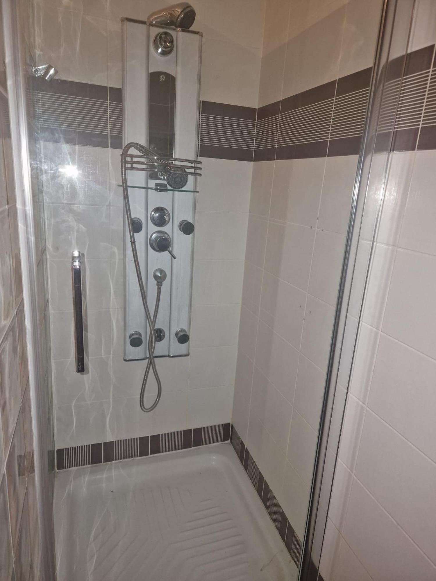 Une Chambre Dans Un Appartement - Luxary Calm Saint-Gratien Exterior foto